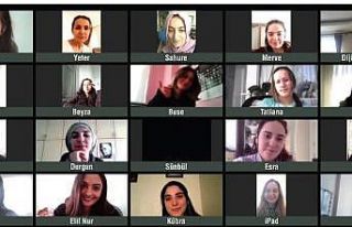 Kadın İçin Teknoloji projesi online eğitimlerle...