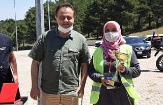 Kadın yarışmacı erkeklere taş çıkararak, en...