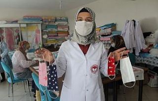 Kadınlardan, maske üretimi ile aile bütçesine...