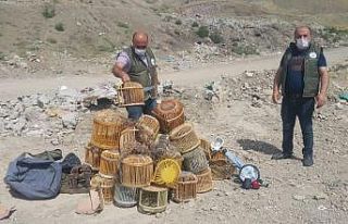 Kafesler yakılarak imha edildi
