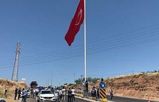 Kahta girişinde dev Türk bayrağı dalgalanacak