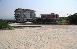 Kale mahallesinde beton kilit parke taşı çalışmaları...