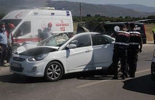 Kamyonun kopan tekerleği bir can aldı