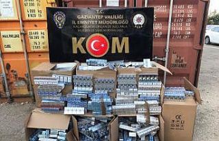 Kargo aktarım merkezinde 4 bin 300 paket kaçak sigara...