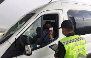 Kars’ta jandarmadan trafik denetimi