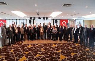 Kartal Belediye Başkanı Gökhan Yüksel gazetecileri...
