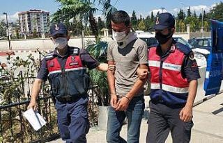 Kavga ettiği kişinin aracını çalıp camını...