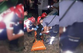 Kayalıklardan düşen gencin cansız bedenine 12...