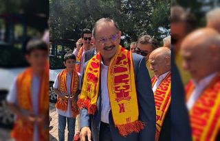 Kayserispor Onursal Başkanı Özhaseki: