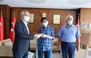 KAYSO başarılı öğrenciyi ödüllendirdi