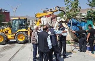 Kentin görünümünü bozan barakalar kaldırıldı