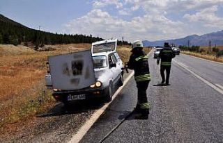 Konya’da seyir halindeki otomobilde yangın