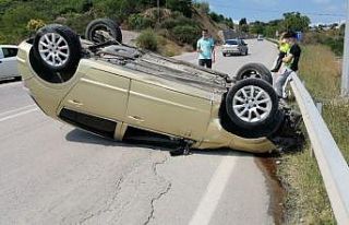 Körfez’de kontrolünü kaybeden otomobil takla...