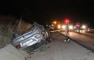 Koyuna çarpan otomobil takla attı: 1 ölü