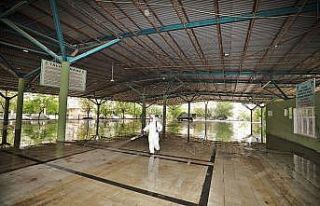 Kurban kesim yerleri dezenfekte edildi