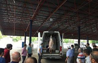 Kurban kesimini MELMEK’te öğreniyorlar