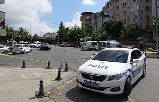 Kuyumcu kuryesinin önü kesilerek parasının çalındığı...