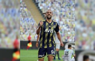 Leicester City’de hedef Vedat Muriqi