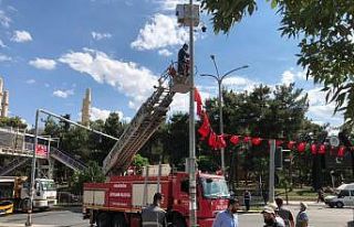 Mardin’e 15 Temmuz öncesi meydanlar Türk bayrakları...