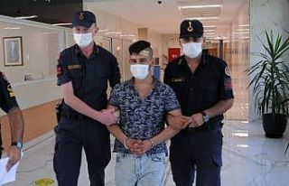 Marketten 8 bin TL değerinde sigara çalan şüpheli...