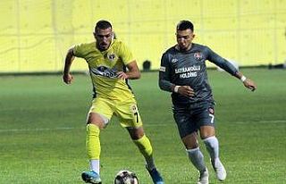 Menemenspor’da Mustafa Çeçenoğlu ile yollar ayrıldı
