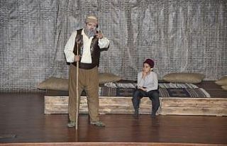 Mersin Şehir Tiyatrosu, yeni yol arkadaşları arıyor