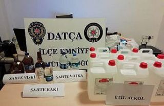 Motosiklette sahte içki bulunduran şahıs gözaltına...