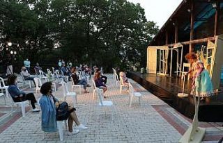 Nilüfer’de açık havada tiyatro şöleni başlıyor