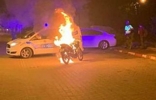 Öfkesini motorundan çıkardı