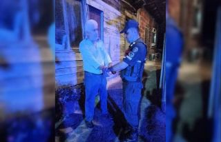 Ordu’da köpekleri sopa ile döven adam kelepçelenerek...