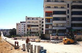 Osmangazi’de kaldırımlar yenileniyor