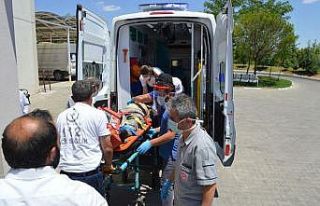 Otomobil ile elektrikli bisiklet çarpıştı: 1 ölü