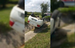 Otomobil şarampole devrildi: 1 yaralı