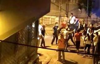 (Özel) Yol verme kavgasında sokak savaş alanına...