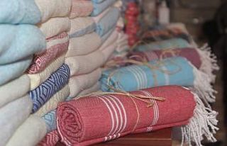 Padişahları giydiren Buldan bezine talep yağıyor