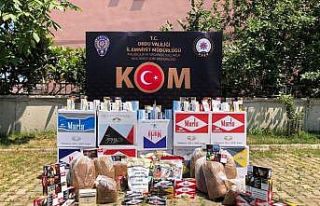 Piyasa değeri 45 bin lira olan kaçak sigara ele...