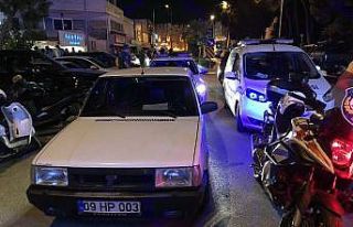 Polisten kaçan alkollü sürücü, polise çarptı