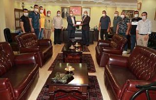 Şampiyon takımdan Başkan Saygılı’ya ziyaret