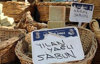Şanlıurfa’da yılan yağlı sabun ilgi odağı...