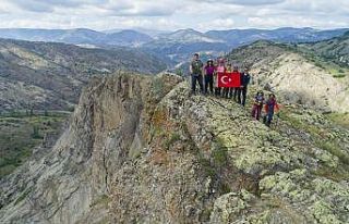 Sarısuvat vadisi, eşsiz güzelliğiyle büyüledi