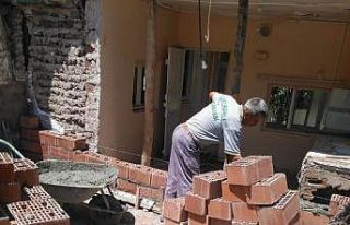 Saruhanlı Belediyesi Büyükbelen’de yaraları...