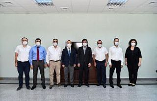 SAÜ Fen Edebiyat Fakültesinde devir teslim