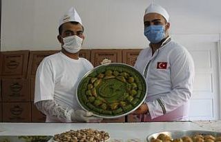 Şehit ve gazi ailelerine özel baklava