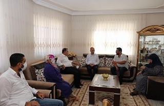 Şehit yakınlarını ziyaret