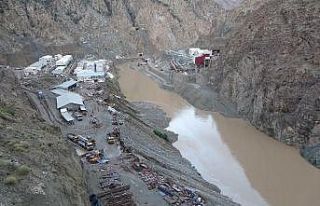 Selin vurduğu Yusufeli Barajı şantiyesi görüntülendi