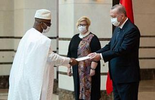 Sierra Leone Büyükelçisi Kai-Samba, Cumhurbaşkanı...