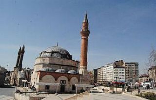 Sivas’ta 475 kişiye bir cami düşüyor