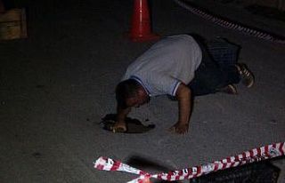 Sivas’ta yol çöktü, 2 buçuk metre derinlikte...