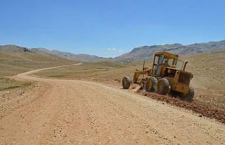 Söbüçimen yayla yolunda bakım onarım çalışması