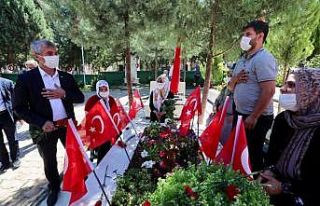 Tahmazoğlu, şehitleri ve şehit ailelerini unutmadı